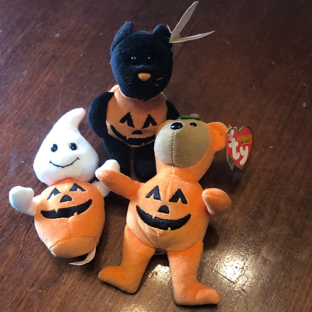 3 small Halloween beanies: Catkin,Teddykin,Ghostkin,2011 ornaments